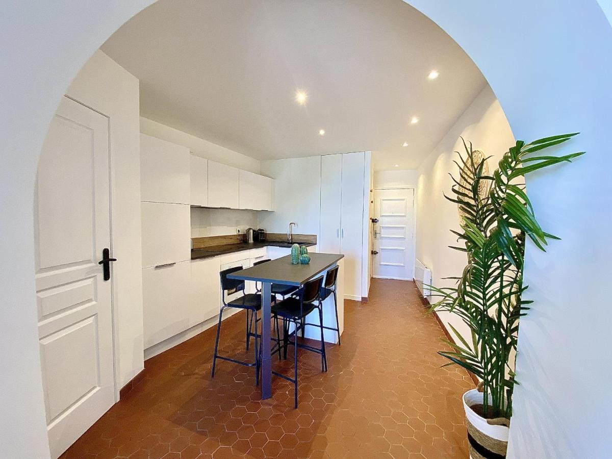 Sablettes Beach-plage-vue Mer-centre Apartment *